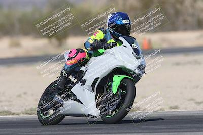 media/Oct-30-2025-Racers Edge (Thu) [[dabbdaf680]]/3-B Group/Session 5 (Turn 6)/